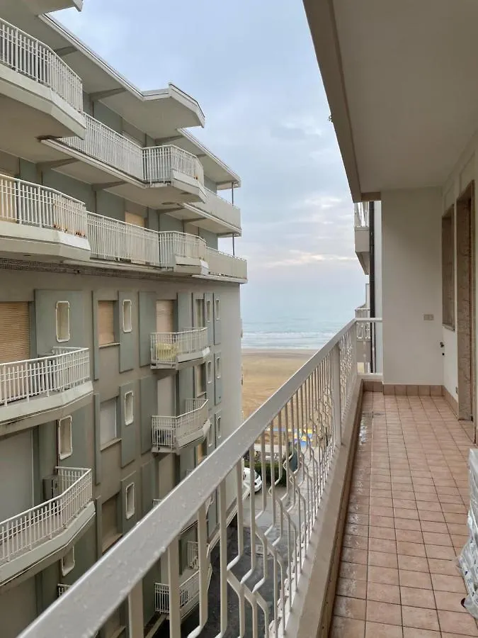 CONDOMINIO UNION -Walterigato Apartments- SOLO PER FAMIGLIE- Lido di Jesolo Appartamento