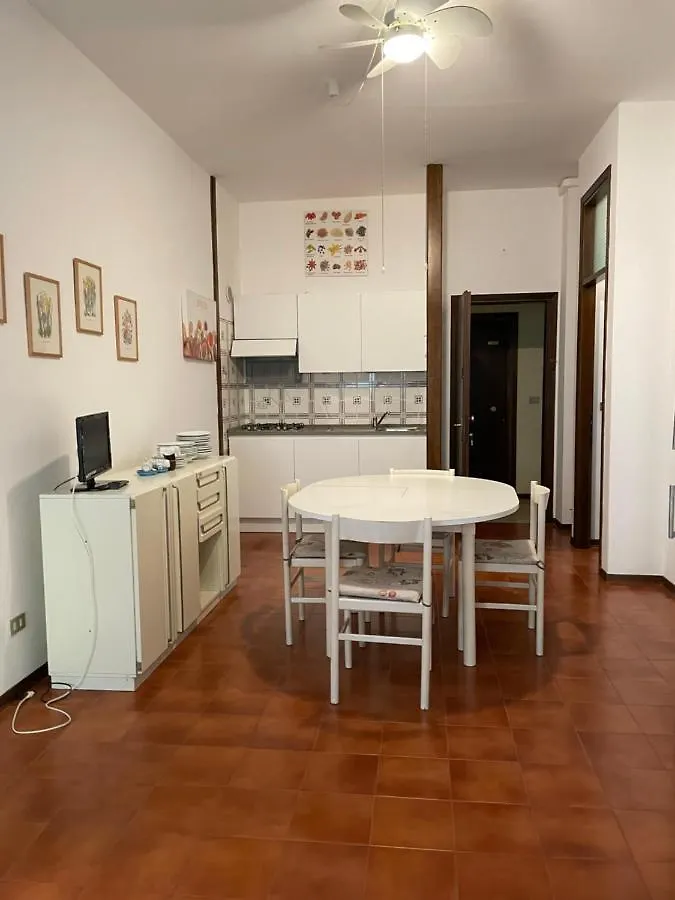 CONDOMINIO UNION -Walterigato Apartments- SOLO PER FAMIGLIE- Lido di Jesolo Italia